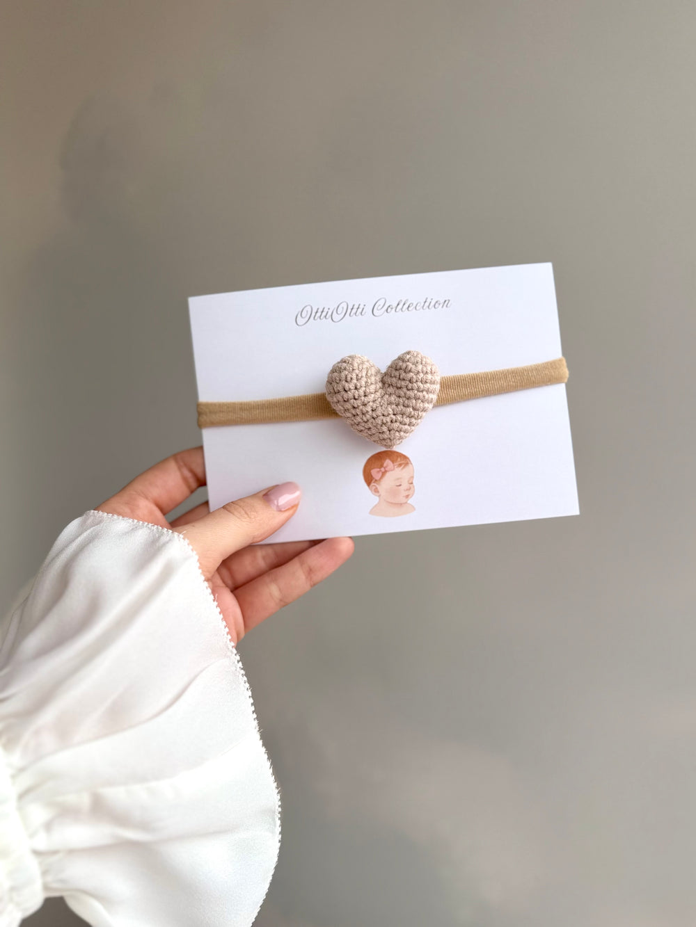 “Beige Tiny Love Heart” headband