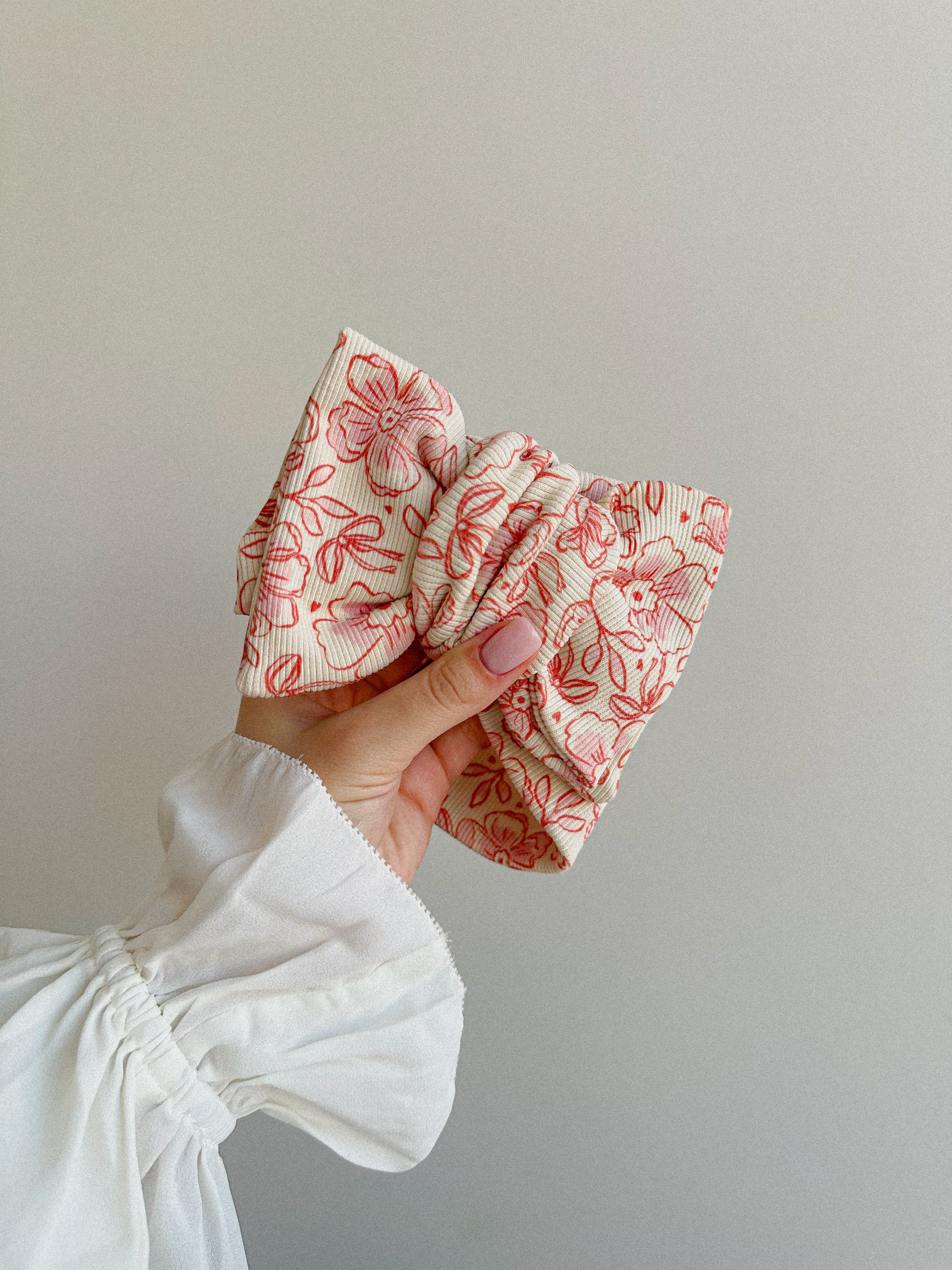 Bentiță „Red Line Flowers”