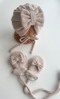 “Beige bow” turban