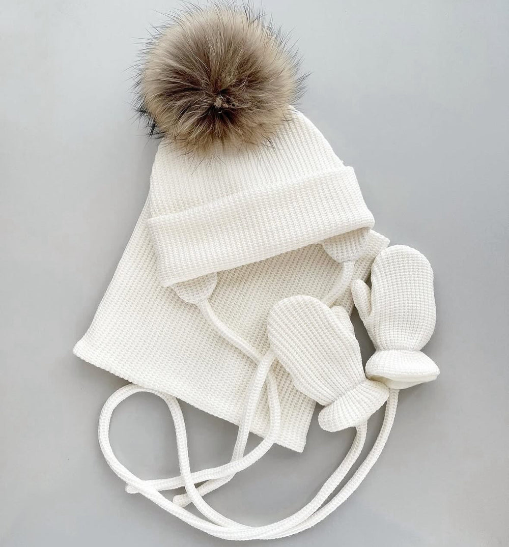 White beanie with natural pom-pom