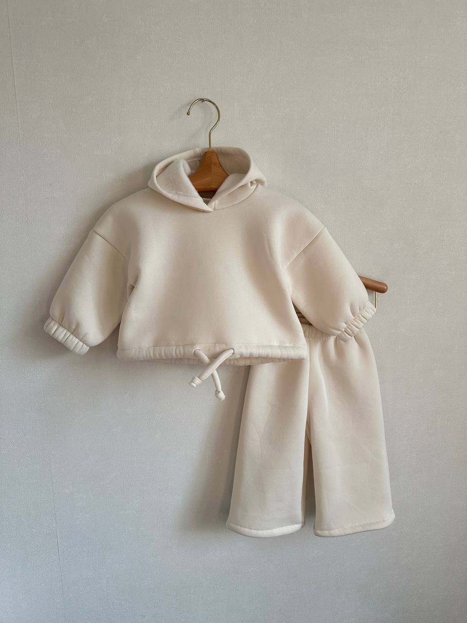 Set bebeluși „Soft Cream” – hanorac & pantaloni