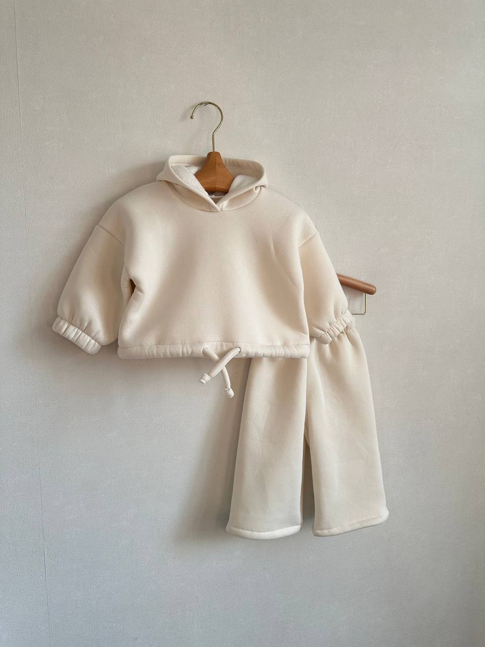 Set bebeluși „Soft Cream” – hanorac & pantaloni